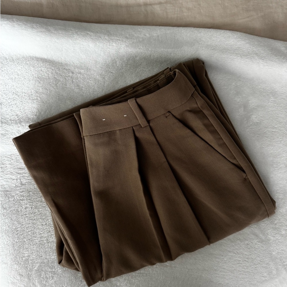 Men's Brown Pleated Pants